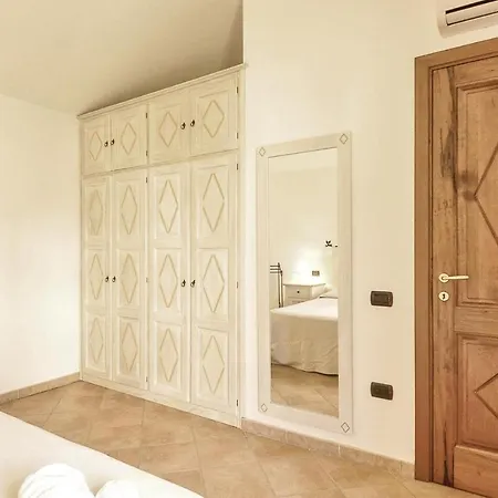 Awesome In S,teresa Di Gallura Ot