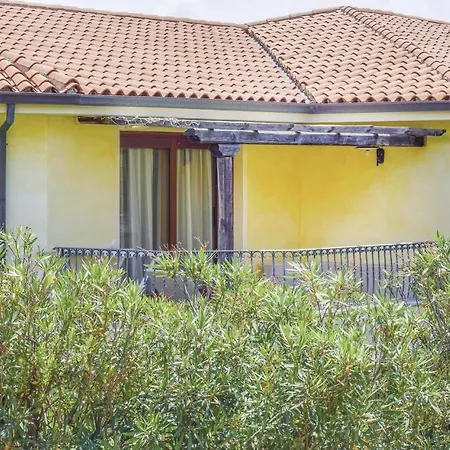 Appartement Awesome In S,teresa Di Gallura Ot Santa Teresa Gallura