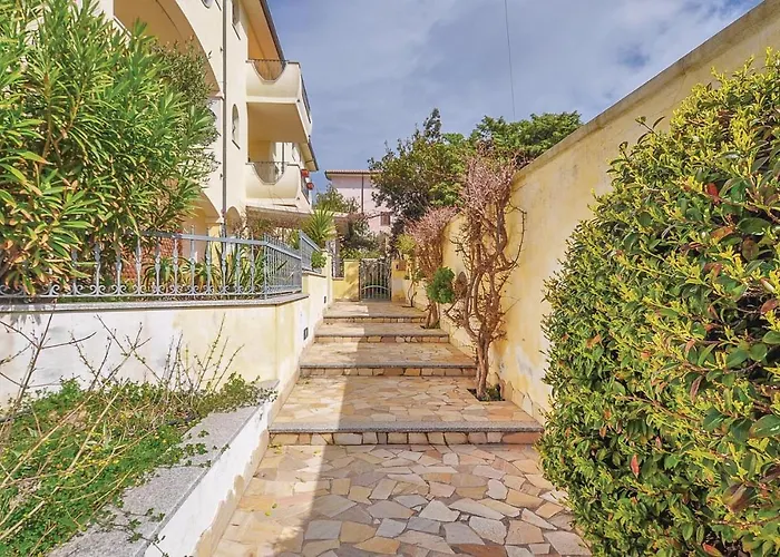 Awesome In S,teresa Di Gallura Ot Appartement