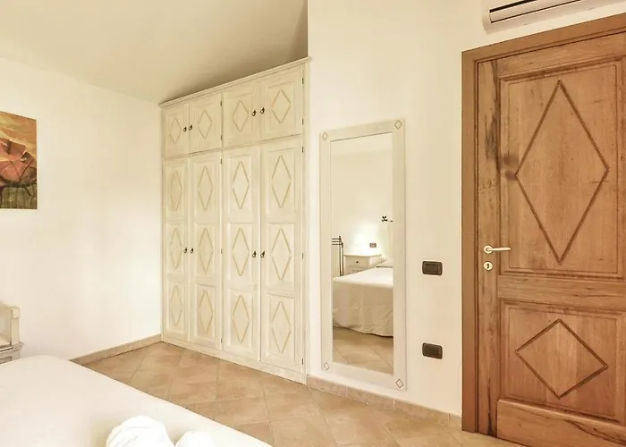 Awesome In S,teresa Di Gallura Ot